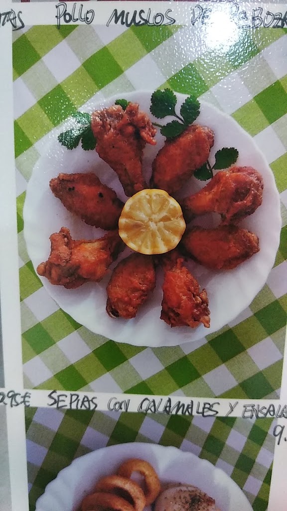 El Trebol — Comida y bebida