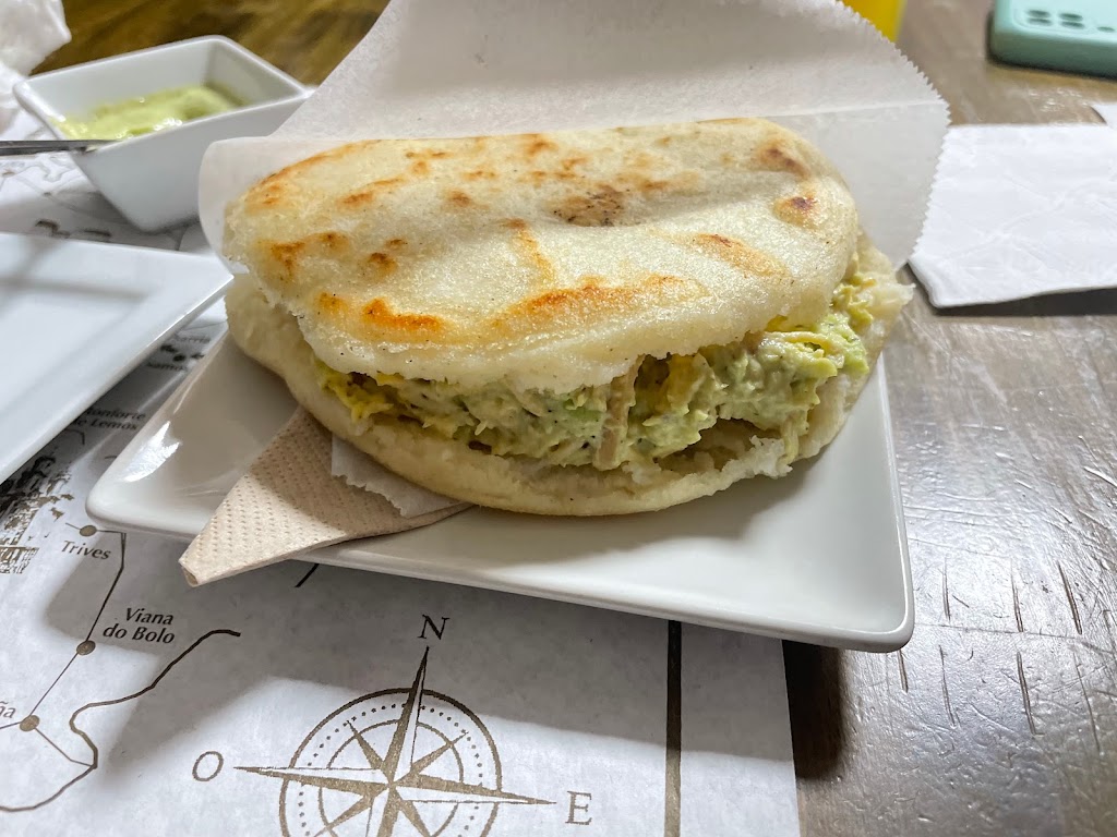 Baraka Cafe/Bar — Comida y bebida