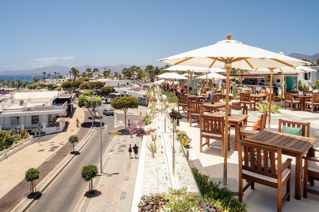 Serenity Restaurant Chill Out and Jacuzzi Bar