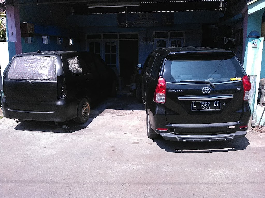 Bengkel Mobil 'Tohjoyo Putra' Cak Doel