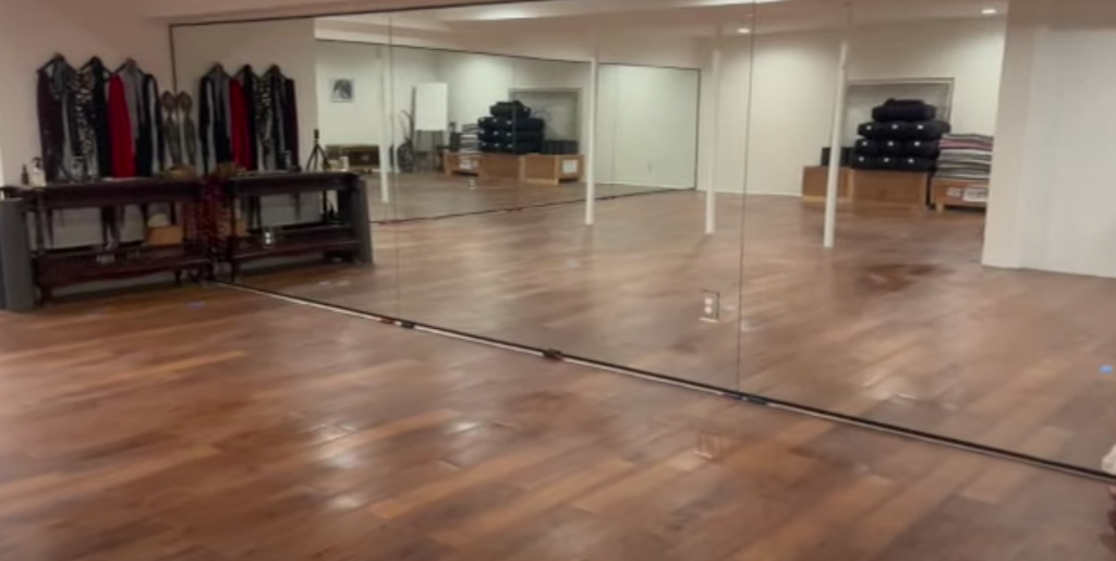  Motif In Movement Studio & Spa