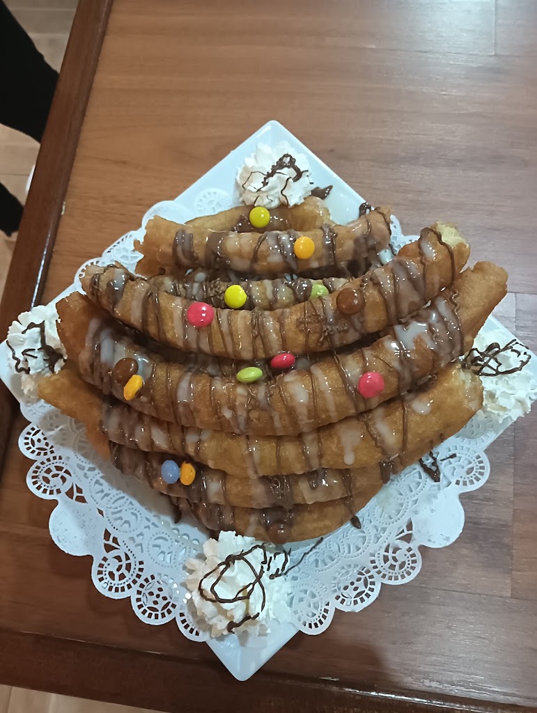 Churreria Palomares — Comida y bebida