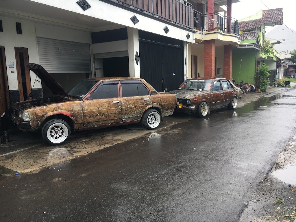 Etan Candi Garage
