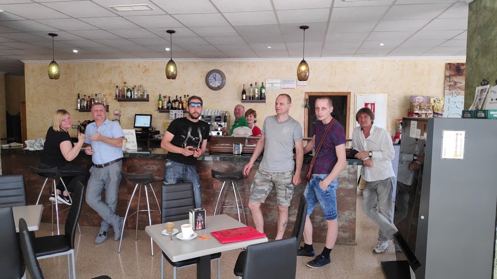 Bar - Cafeteria Ra & Ro — Ambiente