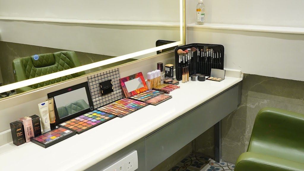 Madonna Salon Greenfield