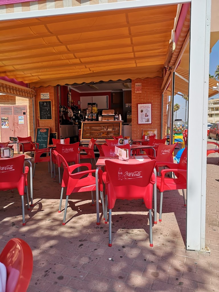 Cafeteria - Heladeria "Las Dunas" — Ambiente