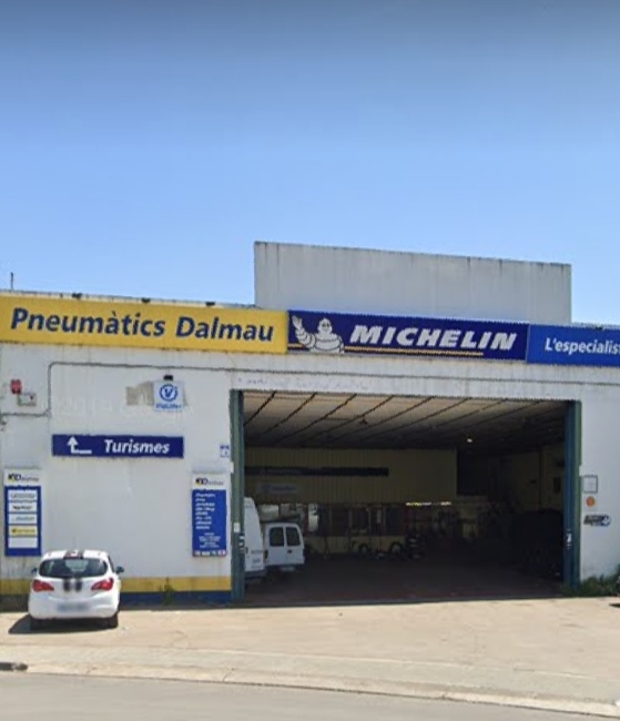 Euromaster Pneumatics Dalmau — Exterior