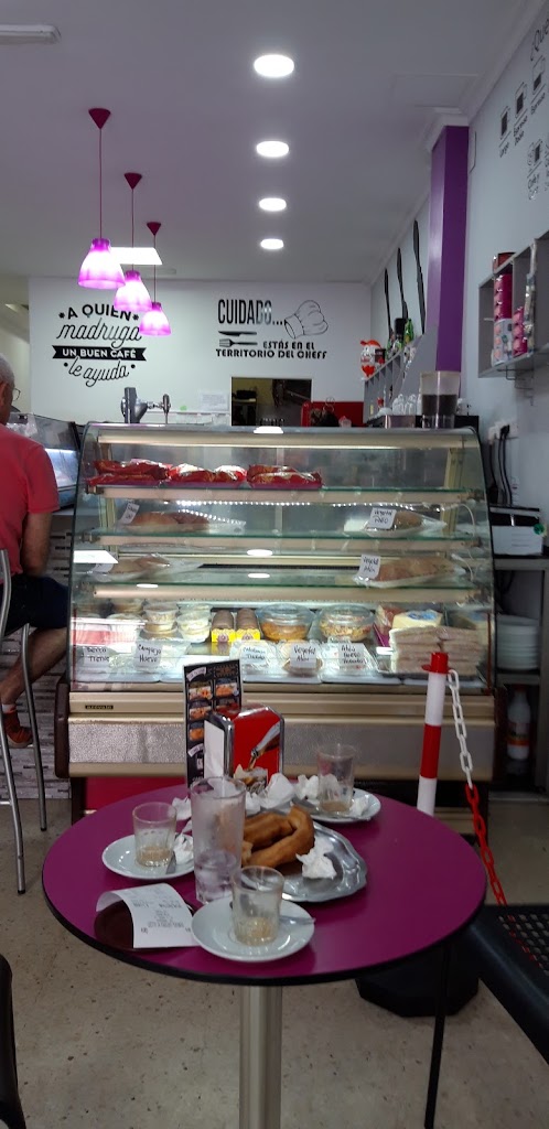 Cafeteria Churreria Mi Julliet — Ambiente