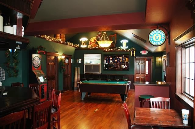  Eddie's Irish Pub