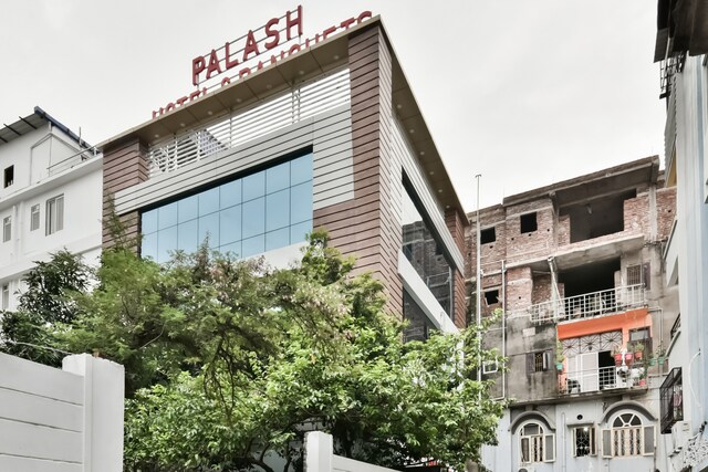 Collection O Palash Hotel Banquet