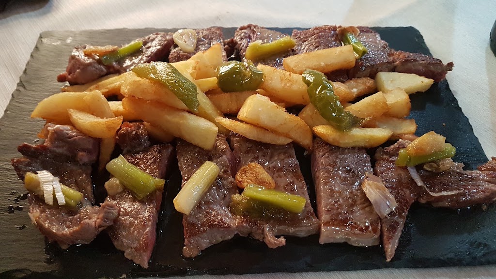 Old Dublin Irish Pub — Comida y bebida