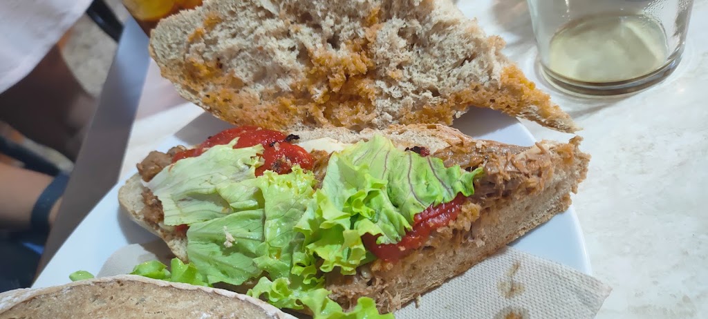 A Curuxa — Comida y bebida