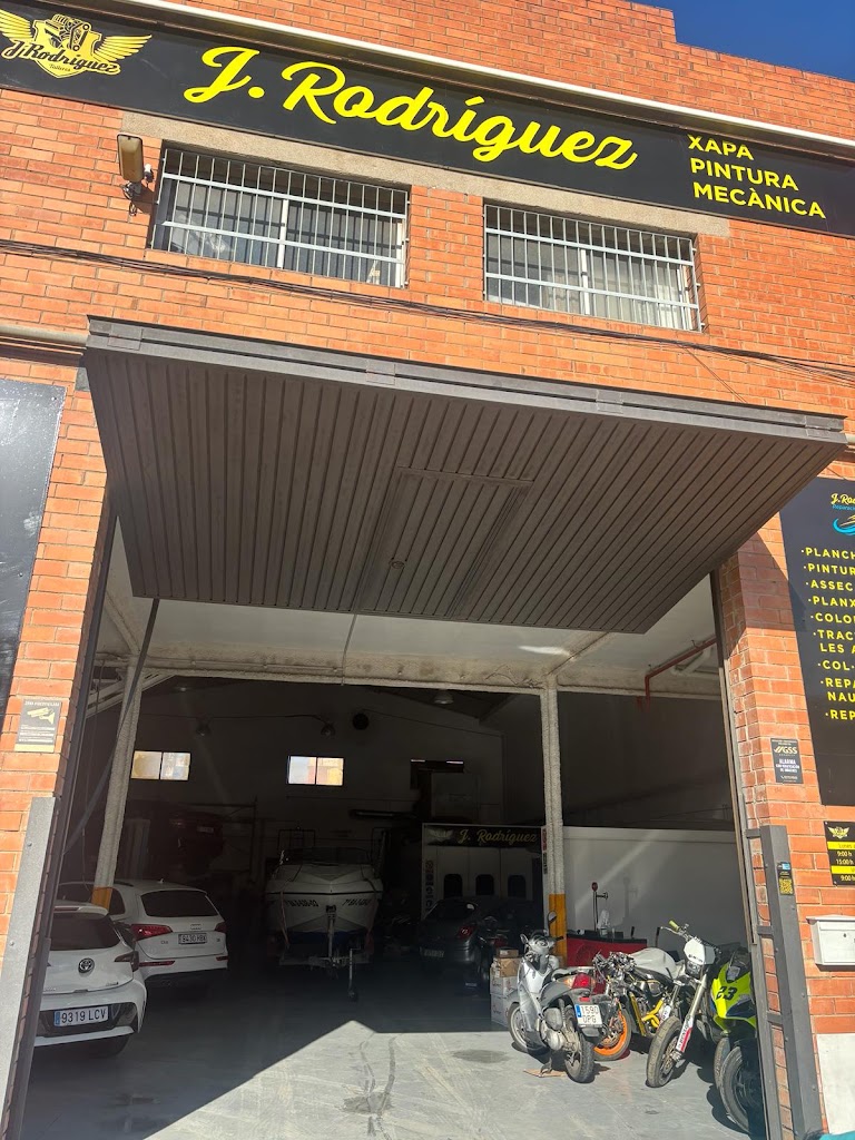TALLERES J.RODRIGUEZ- Mecanica en general de motos, coches y nautica — Exterior