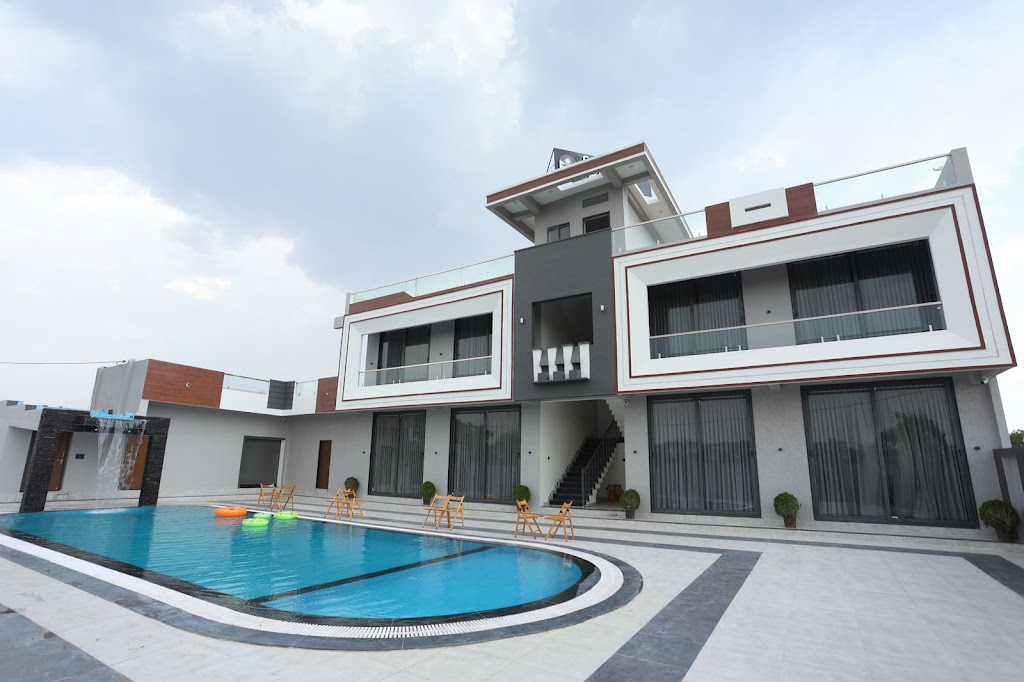 Samyukta Resort