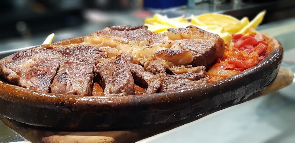 Restaurante Grema 2 — Comida y bebida