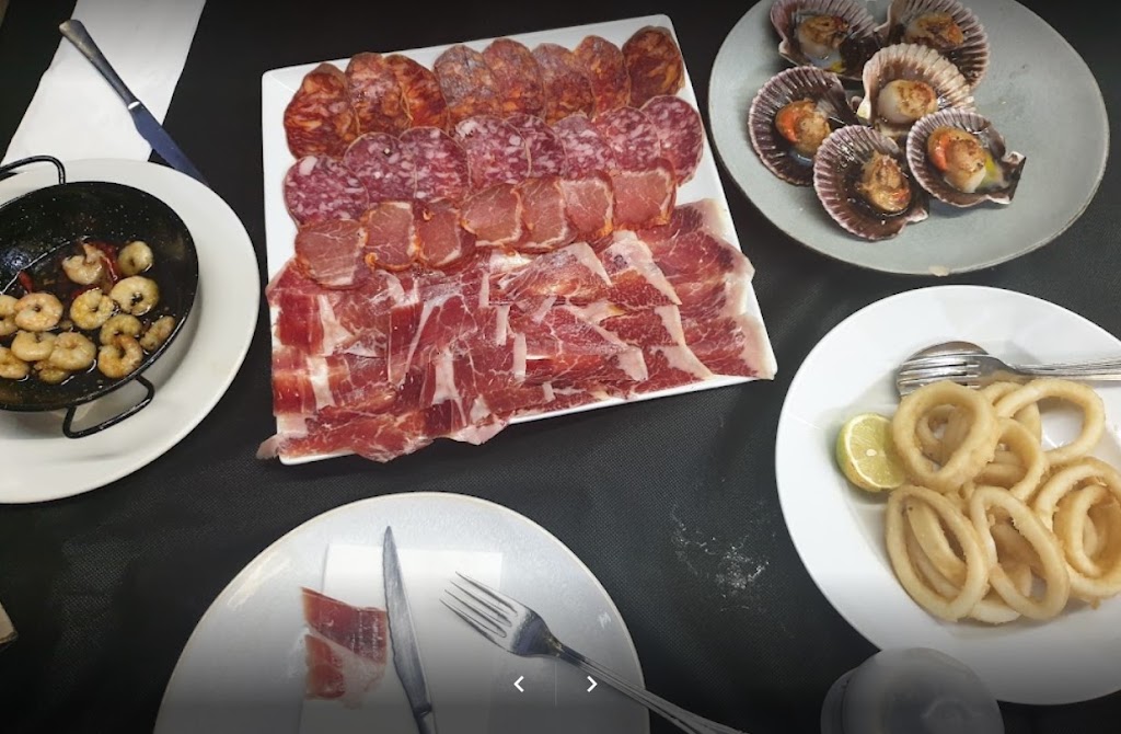Restaurante Meson Roberto — Comida y bebida