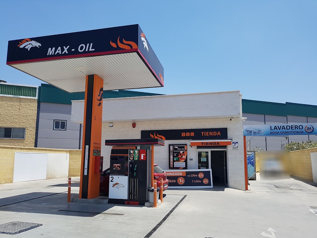 MAX-OIL — Exterior