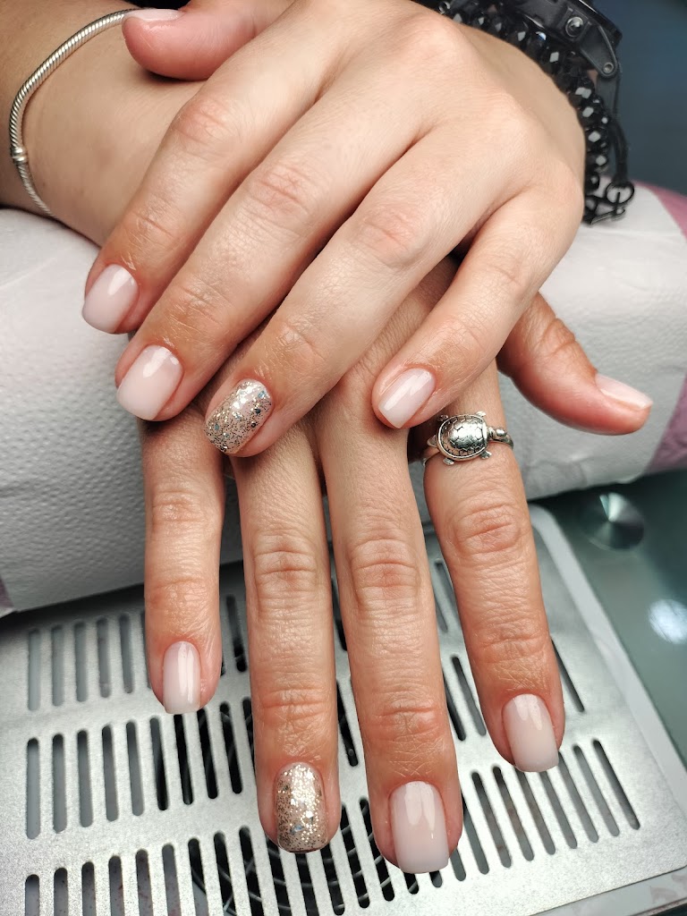 Lilian Nails Gonzalez — Manicura