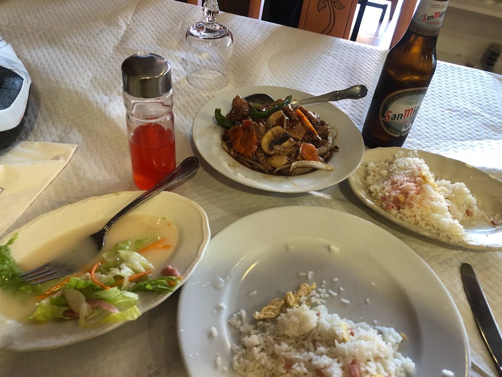 Restaurante Chino Nan King — Comida y bebida