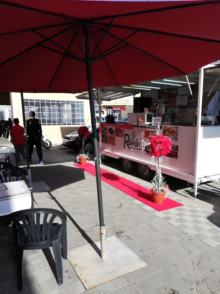 Ramon churros y patatas — Ambiente