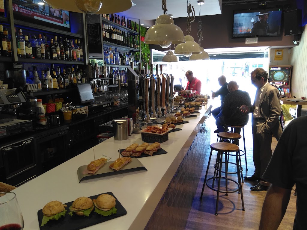 Bar Donja — Ambiente
