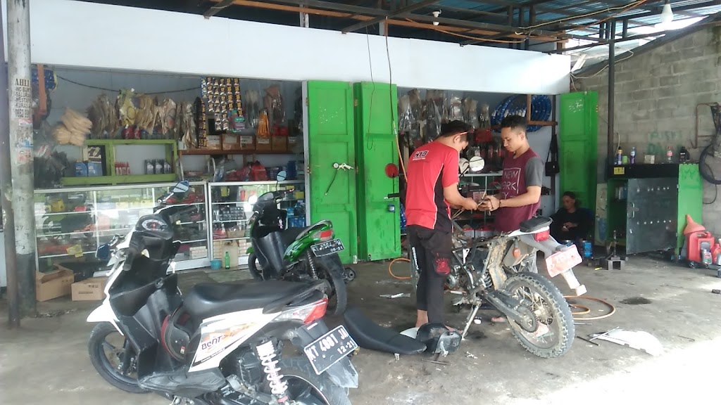 BENGKEL MOBIL DAN MOTOR