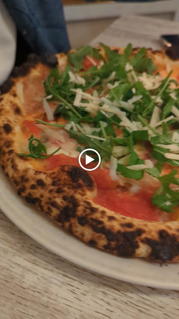 Pizzeria da bubi — Videos