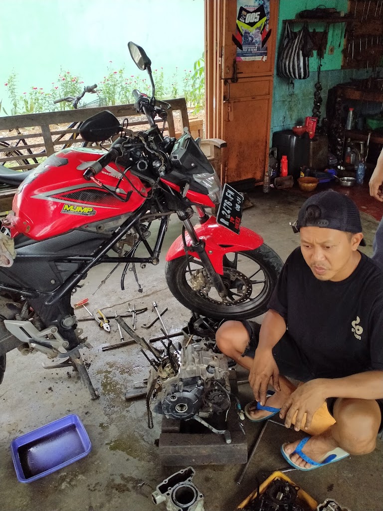 Ganden Motor