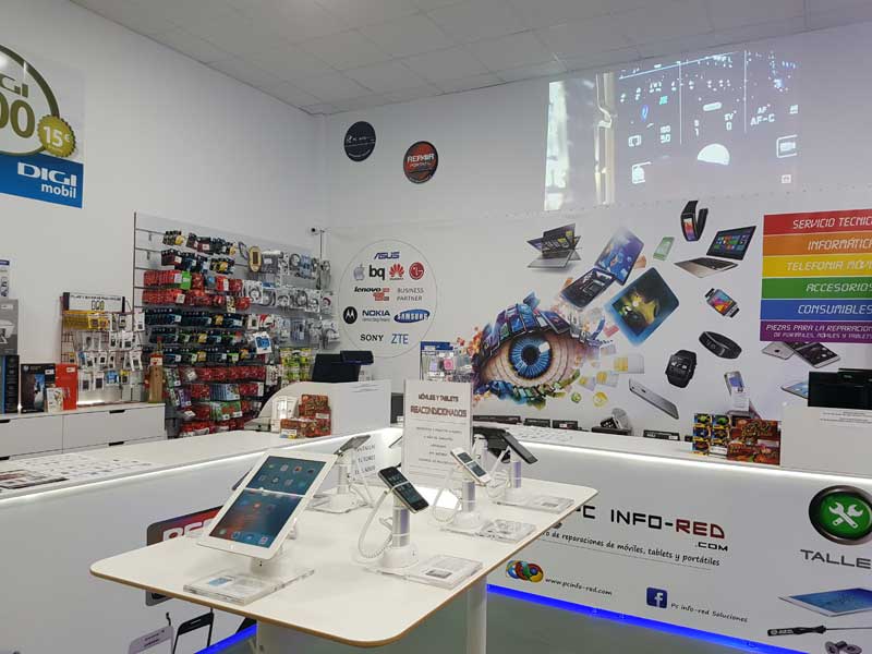 Pc Info-Red Informatica y Electronica en Santa Pola y Gran Alacant — Interior