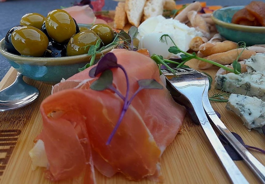Bistro del oso GRIZZLY — Comida y bebida