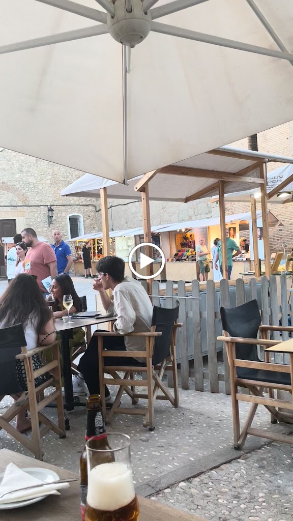 Cafe Bar La Cupula — Videos