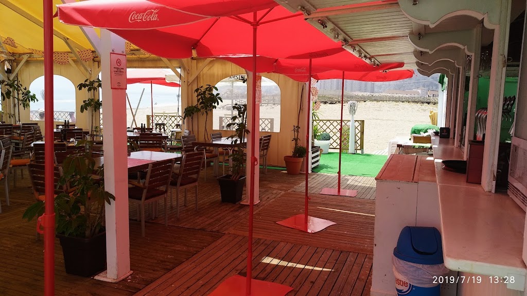Chiringuito Santa Barbara Beach — Ambiente