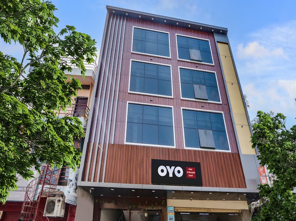 Collection O Sri Narmada Grand Company Serviced