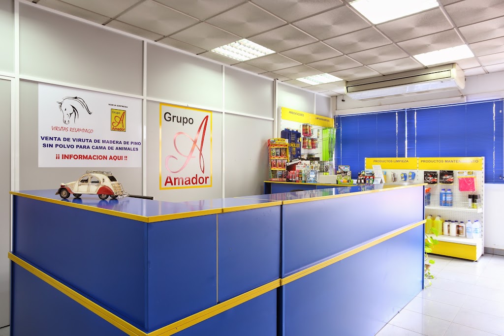Amador Reparaciones Automoviles SL — Interior