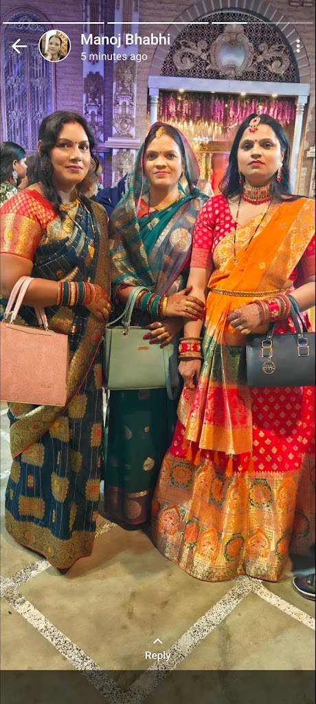 Akshara Bridal Academy And Salon