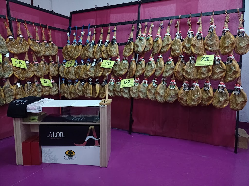Bodegon Plus — Ambiente