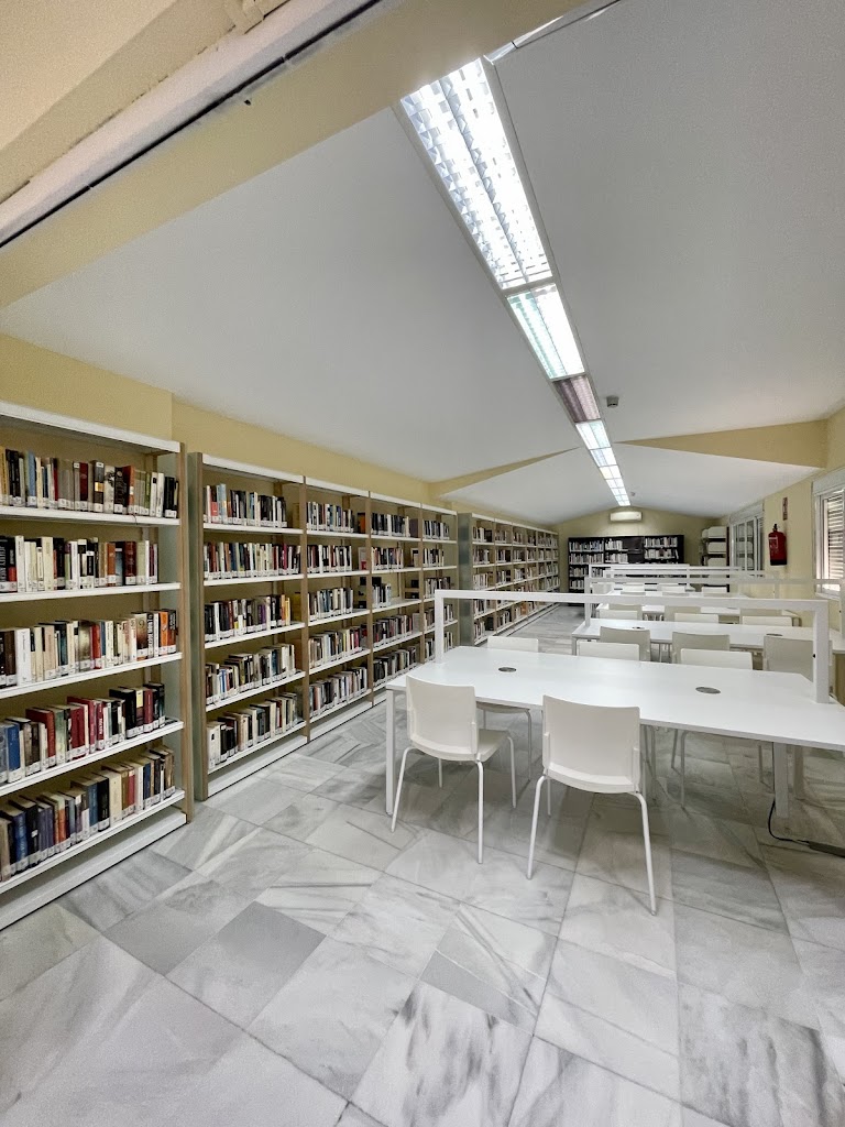 Biblioteca Publica Municipal Rafael Alberti