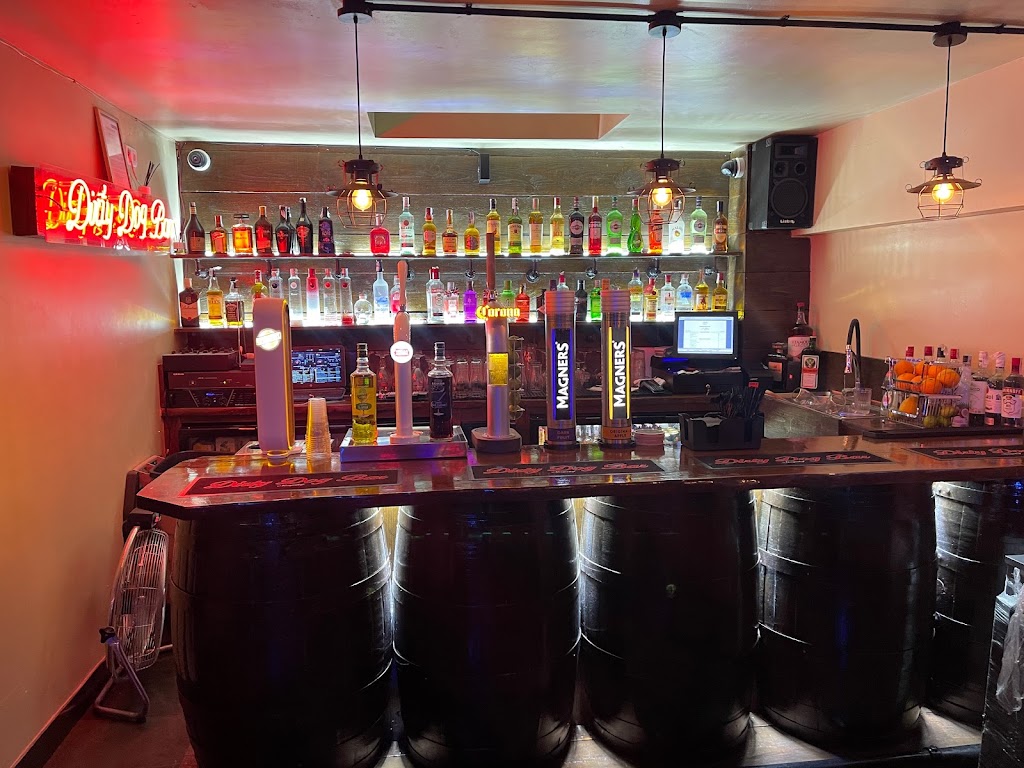 Dirty Dog Bar