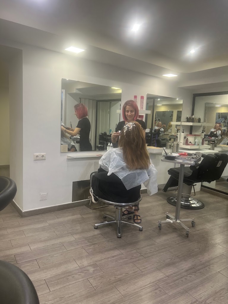 Eva Gatell HAIR & BEAUTY — Interior