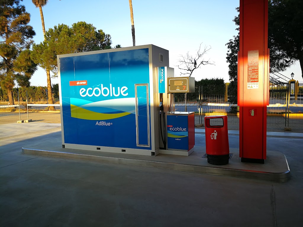 Estacion de servicio Cepsa — Surtidor de combustible