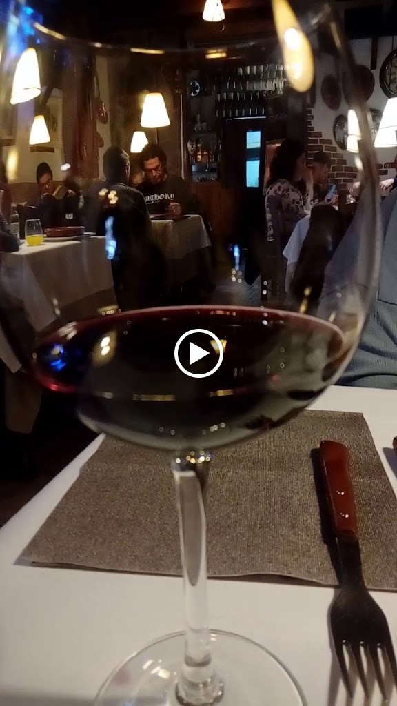 Restaurant la Llar de l'All i Oli — Videos