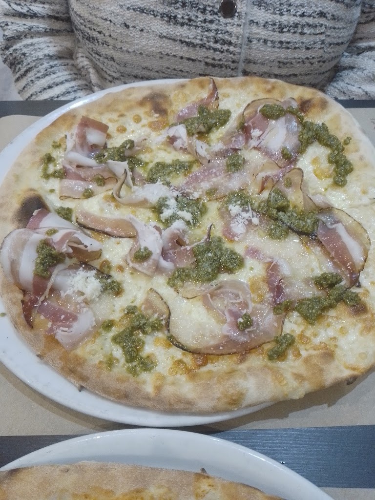 Restaurante Pulcinella — Pizza