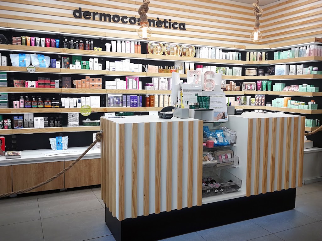 Farmacia Nuria Pau — Del propietario
