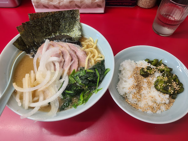 家系ラーメン 武将家 菜品