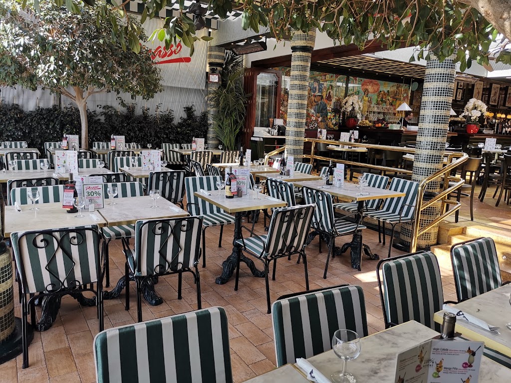 Pizzeria Picasso — Ambiente