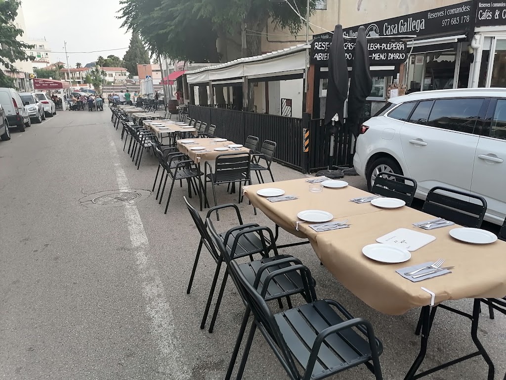 Casa Gallega Coma-Ruga — Ambiente