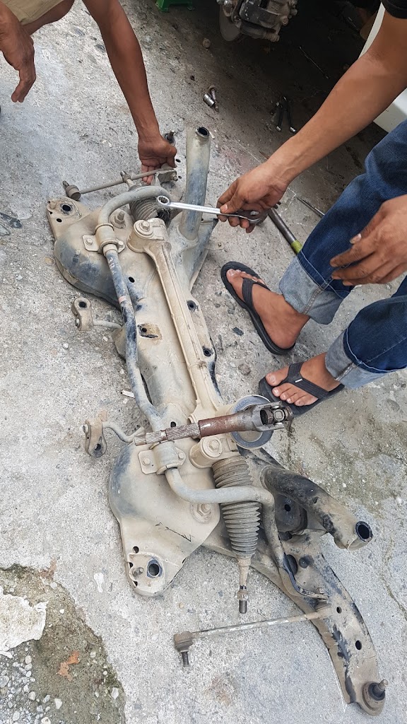 Bengkel kaki2 dan ceper mobil