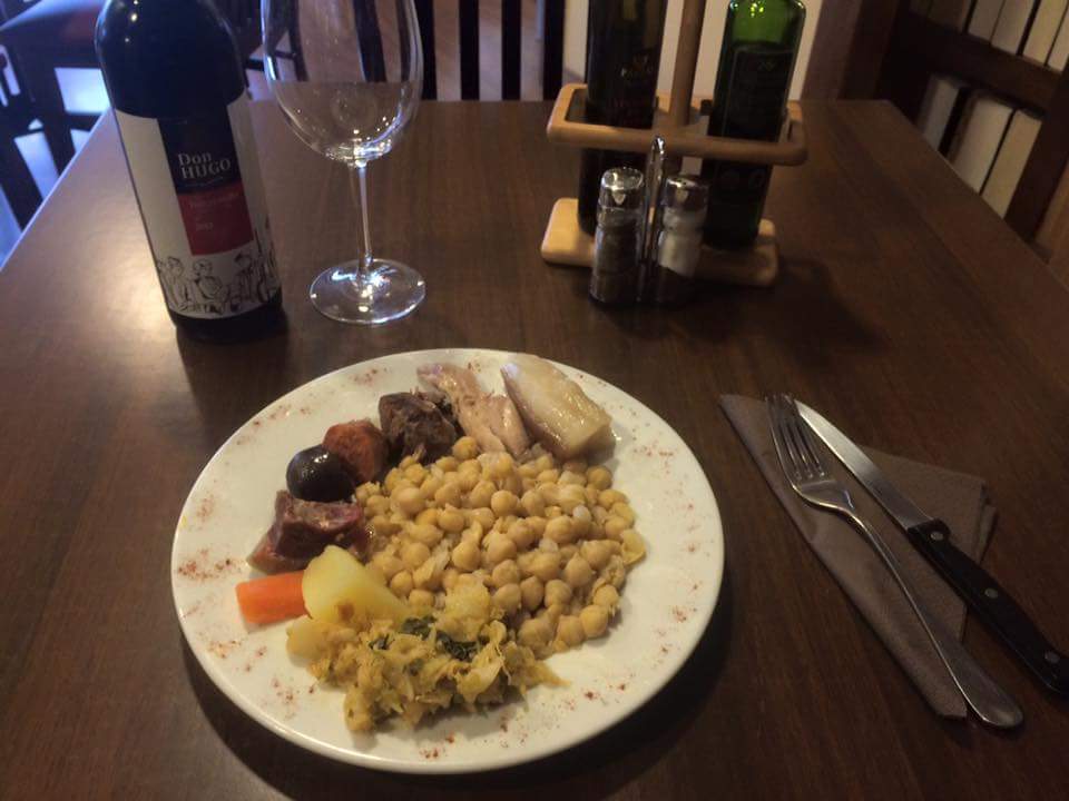 Beer para Creer — Comida y bebida