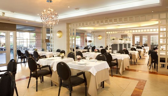 Restaurante El Portalon — Ambiente
