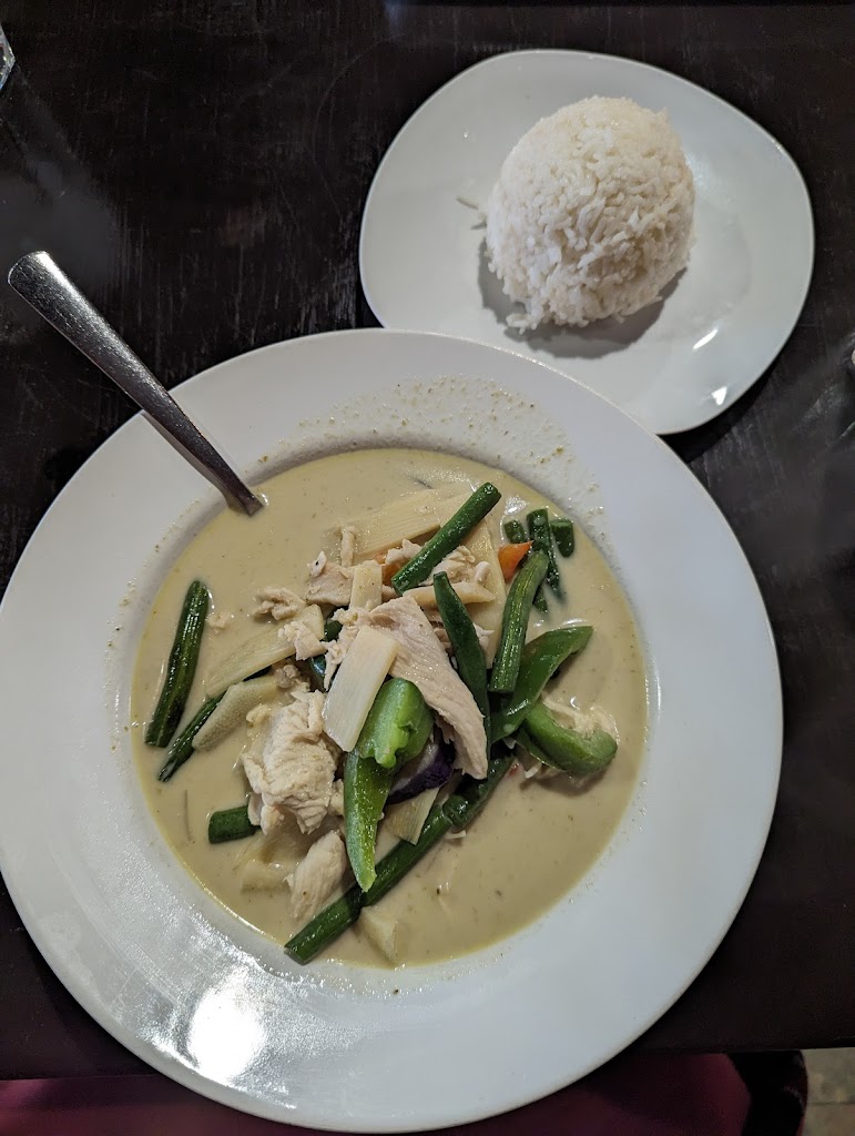 Thai Avenue Restaurant